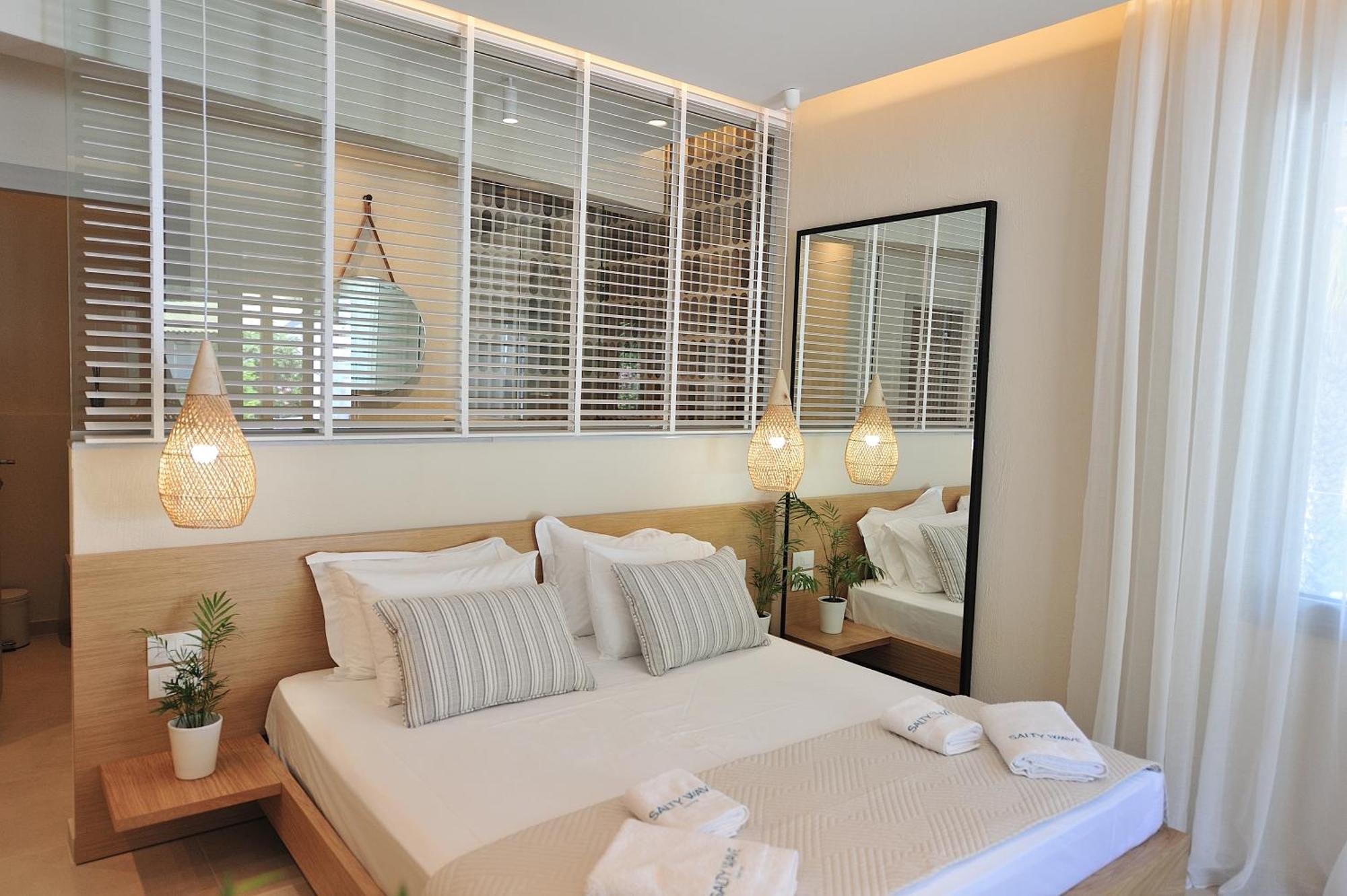 Salty Wave Suites Skiathos by Eksteriør billede