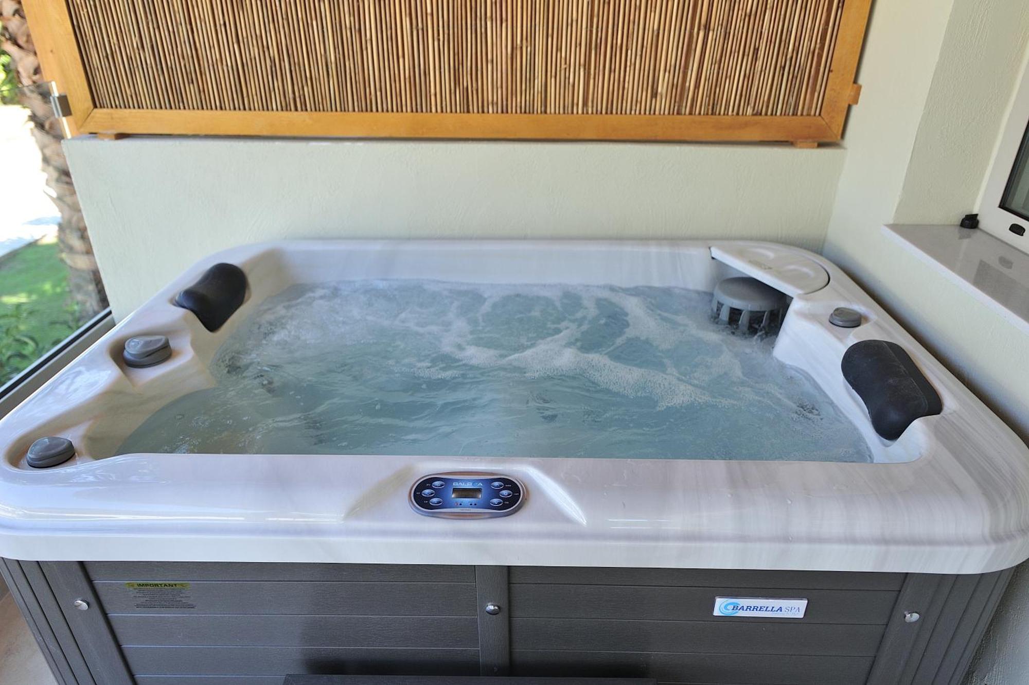 Salty Wave Suites Skiathos by Eksteriør billede