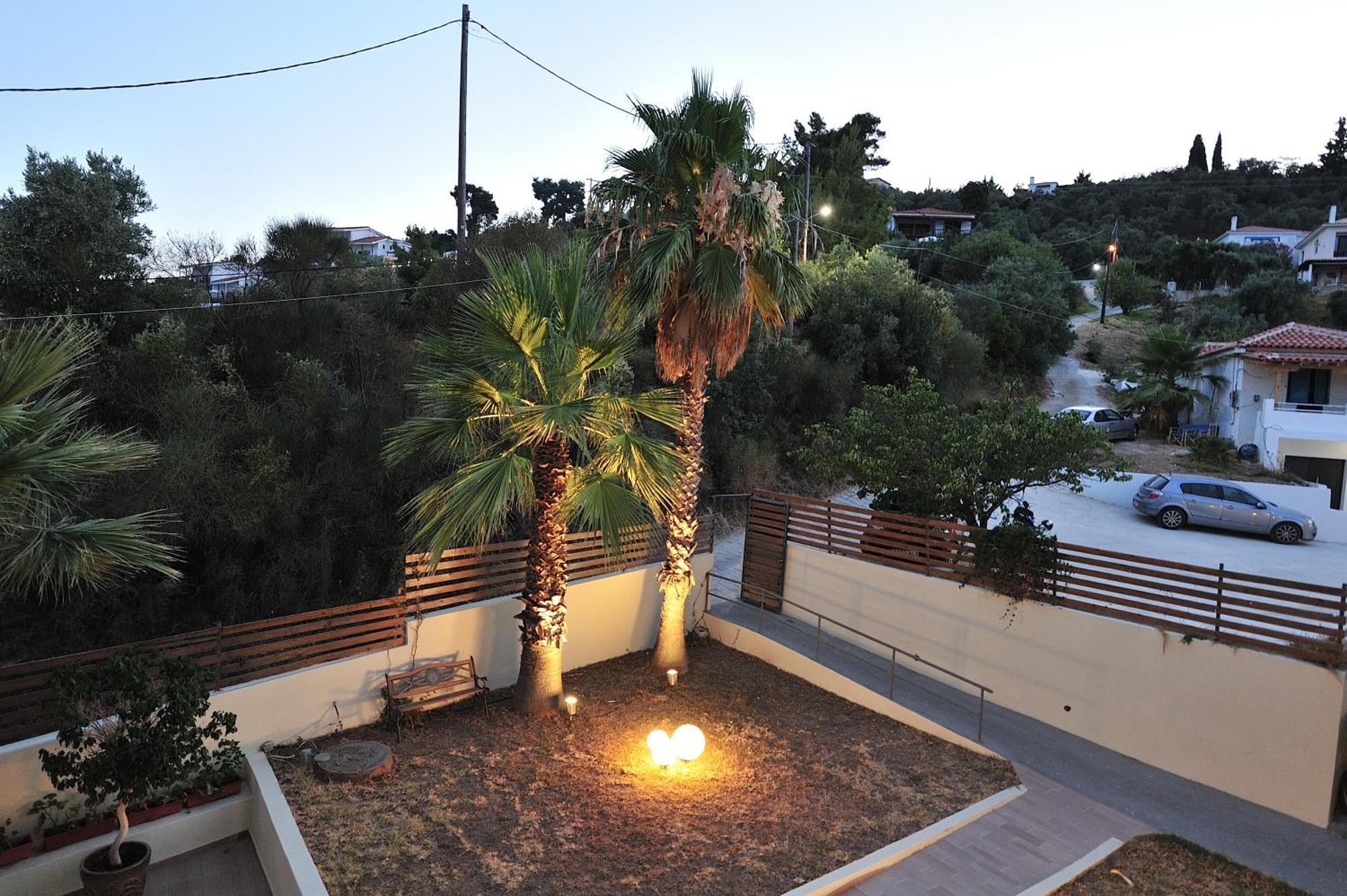 Salty Wave Suites Skiathos by Eksteriør billede