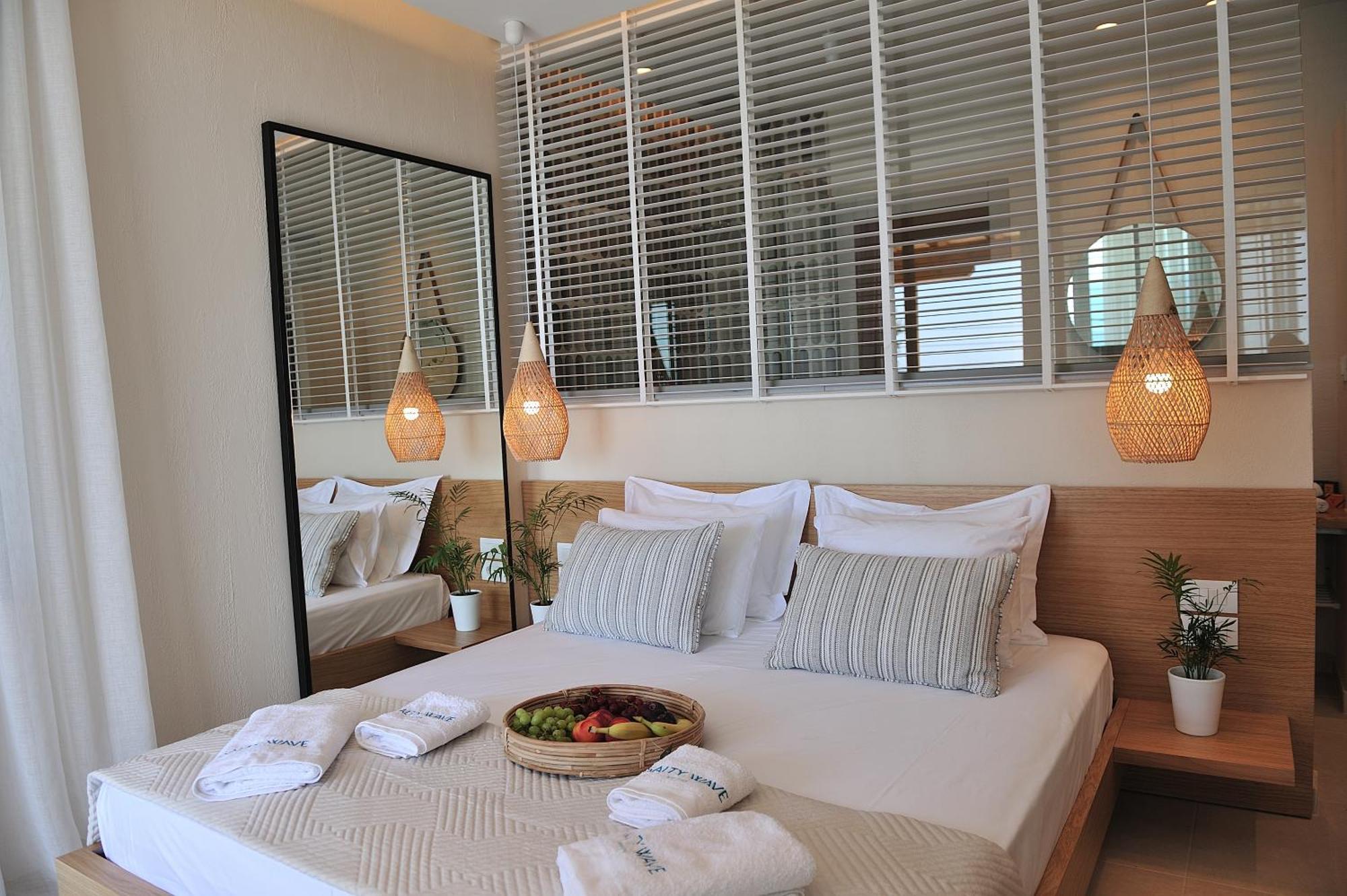 Salty Wave Suites Skiathos by Eksteriør billede