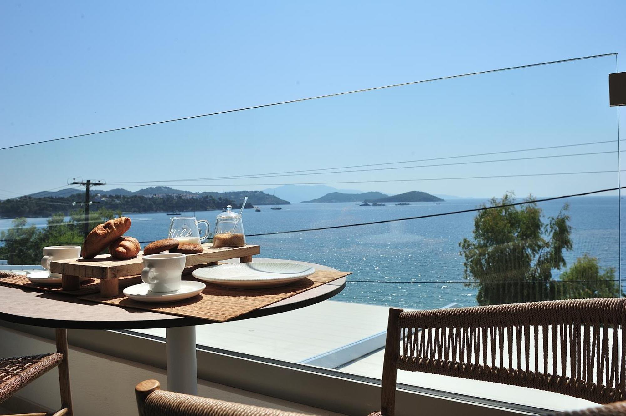 Salty Wave Suites Skiathos by Eksteriør billede