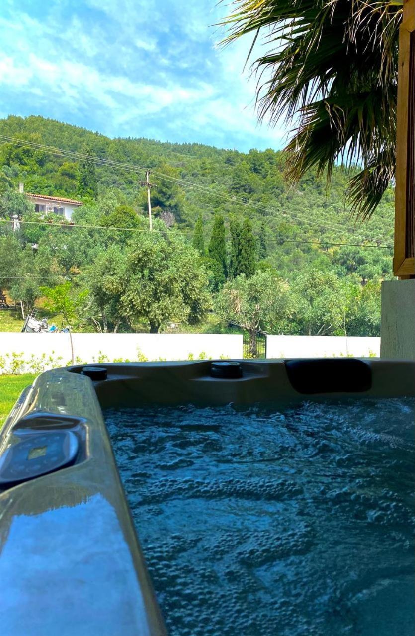 Salty Wave Suites Skiathos by Eksteriør billede